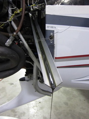 L-bracket close-up.JPG